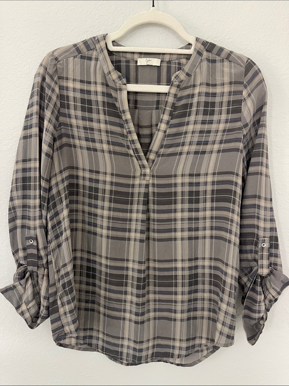 Joie‎ 100% Silk Gray Plaid Roll Tab Sleeve Blouse Top